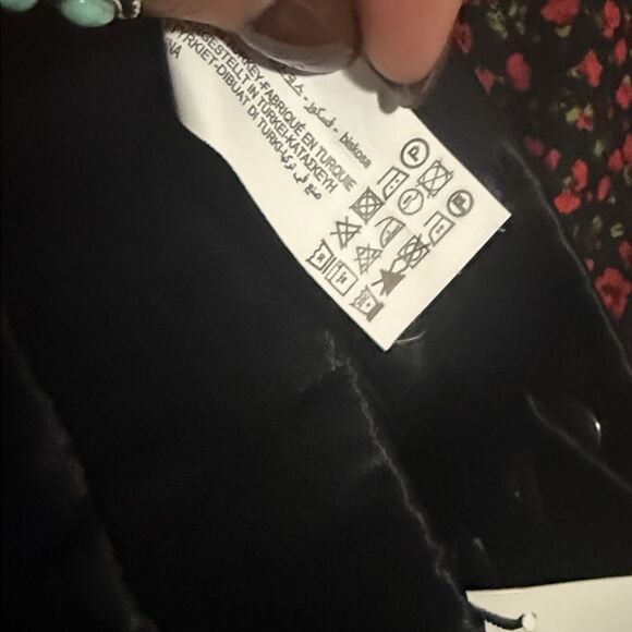 Zara Black Silk Shorts - BRAND NEW - NWT - Picture 7 of 7